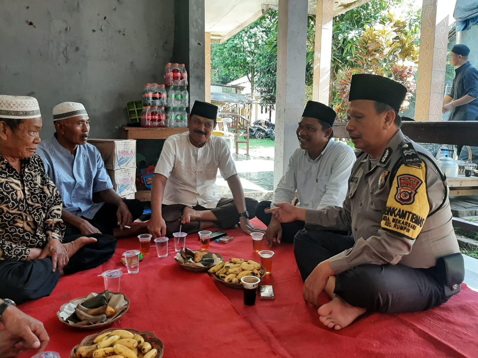 eb6800f2-235d-4c4a-a5b9-c4aa9fa79828