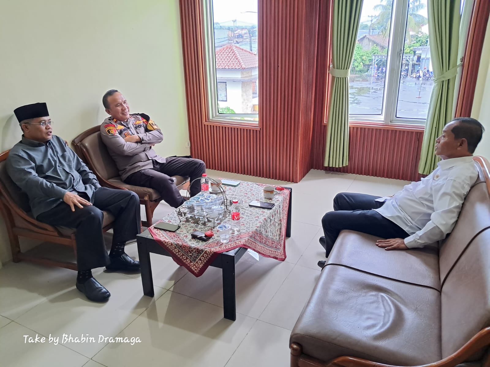 6ad4900a-e5b5-42dd-8ee9-9d53c5cfbcf8